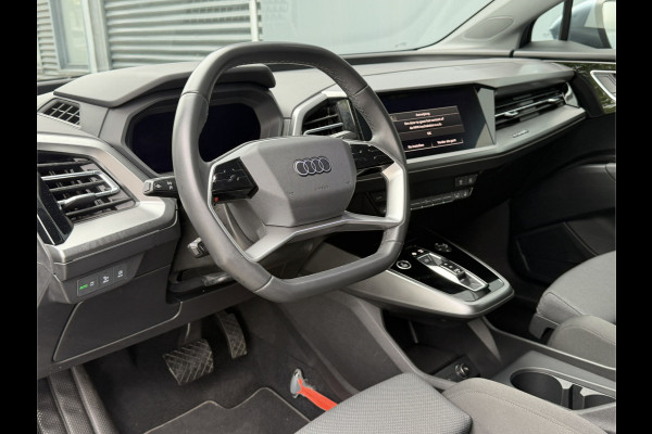 Audi Q4 e-tron BWJ 2022 | 35 Launch edition Advanced 55 kWh | SPORTSTOELEN | CARPLAY | CLIMA | STOELVERW | CAMERA A | PDC 2X | LICHTMETAAL |