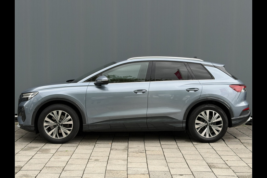 Audi Q4 e-tron BWJ 2022 | 35 Launch edition Advanced 55 kWh | SPORTSTOELEN | CARPLAY | CLIMA | STOELVERW | CAMERA A | PDC 2X | LICHTMETAAL |