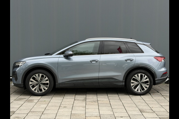 Audi Q4 e-tron BWJ 2022 | 35 Launch edition Advanced 55 kWh | SPORTSTOELEN | CARPLAY | CLIMA | STOELVERW | CAMERA A | PDC 2X | LICHTMETAAL |
