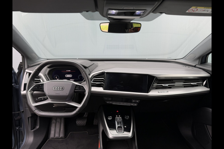 Audi Q4 e-tron BWJ 2022 | 35 Launch edition Advanced 55 kWh | SPORTSTOELEN | CARPLAY | CLIMA | STOELVERW | CAMERA A | PDC 2X | LICHTMETAAL |