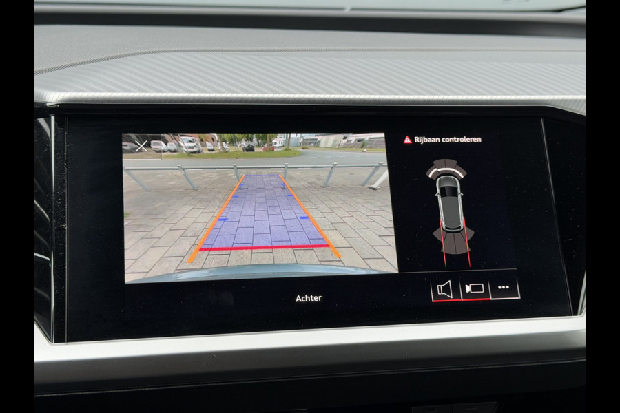 Audi Q4 e-tron BWJ 2022 | 35 Launch edition Advanced 55 kWh | SPORTSTOELEN | CARPLAY | CLIMA | STOELVERW | CAMERA A | PDC 2X | LICHTMETAAL |