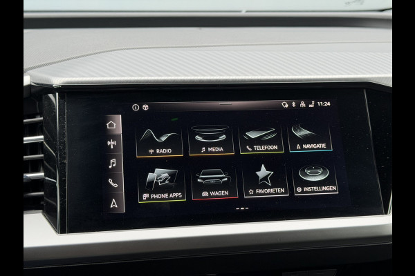 Audi Q4 e-tron BWJ 2022 | 35 Launch edition Advanced 55 kWh | SPORTSTOELEN | CARPLAY | CLIMA | STOELVERW | CAMERA A | PDC 2X | LICHTMETAAL |