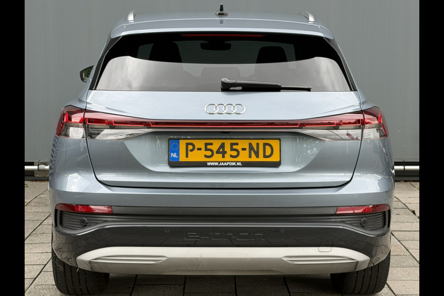 Audi Q4 e-tron BWJ 2022 | 35 Launch edition Advanced 55 kWh | SPORTSTOELEN | CARPLAY | CLIMA | STOELVERW | CAMERA A | PDC 2X | LICHTMETAAL |