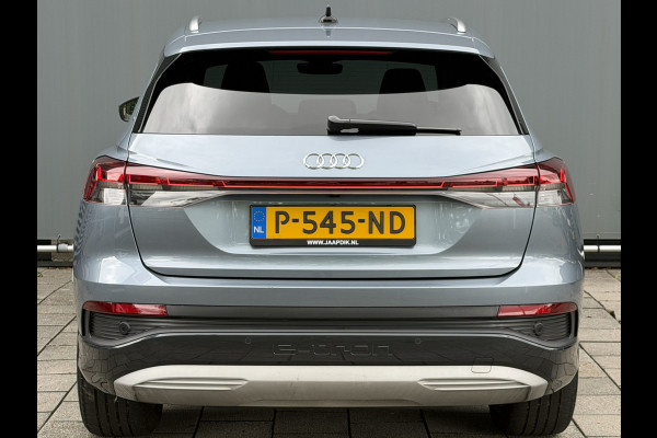 Audi Q4 e-tron BWJ 2022 | 35 Launch edition Advanced 55 kWh | SPORTSTOELEN | CARPLAY | CLIMA | STOELVERW | CAMERA A | PDC 2X | LICHTMETAAL |