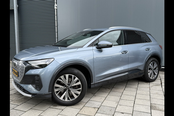 Audi Q4 e-tron BWJ 2022 | 35 Launch edition Advanced 55 kWh | SPORTSTOELEN | CARPLAY | CLIMA | STOELVERW | CAMERA A | PDC 2X | LICHTMETAAL |
