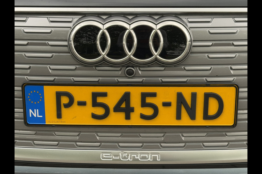 Audi Q4 e-tron BWJ 2022 | 35 Launch edition Advanced 55 kWh | SPORTSTOELEN | CARPLAY | CLIMA | STOELVERW | CAMERA A | PDC 2X | LICHTMETAAL |