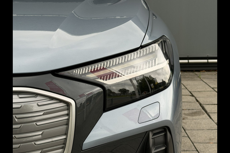 Audi Q4 e-tron BWJ 2022 | 35 Launch edition Advanced 55 kWh | SPORTSTOELEN | CARPLAY | CLIMA | STOELVERW | CAMERA A | PDC 2X | LICHTMETAAL |