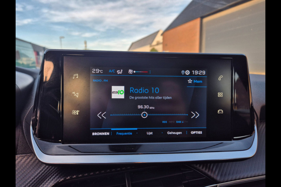 Peugeot 208 1.2 PureTech Active Pack Automaat Carplay LED