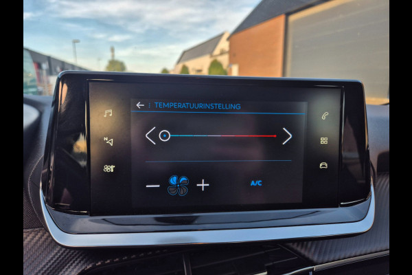Peugeot 208 1.2 PureTech Active Pack Automaat Carplay LED