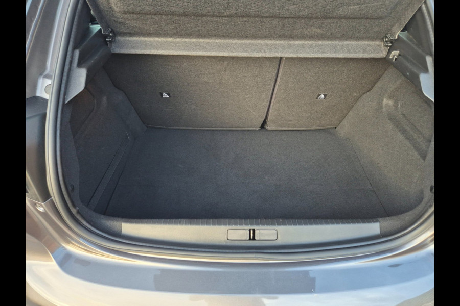 Peugeot 208 1.2 PureTech Active Pack Automaat Carplay LED
