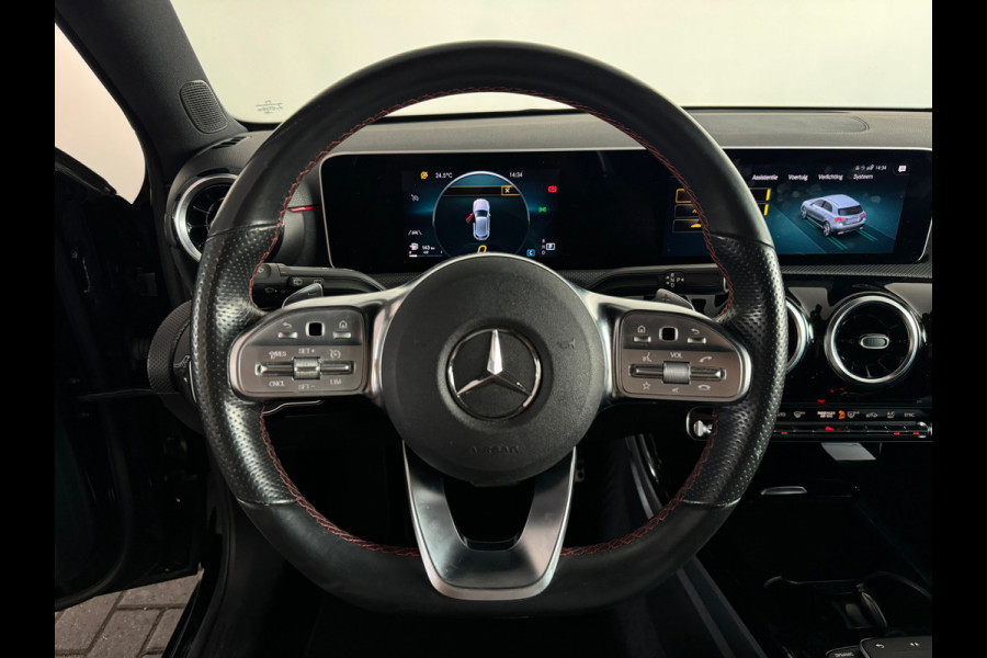 Mercedes-Benz A-Klasse 200 AMG Camera|CarPlay|Stoelverwarming