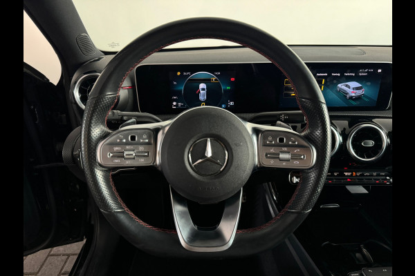 Mercedes-Benz A-Klasse 200 AMG Camera|CarPlay|Stoelverwarming