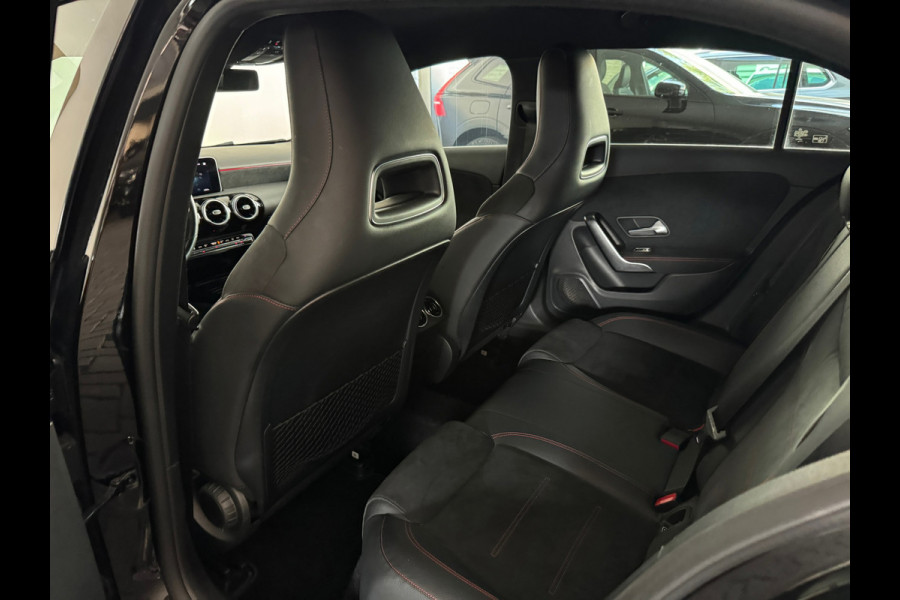 Mercedes-Benz A-Klasse 200 AMG Camera|CarPlay|Stoelverwarming