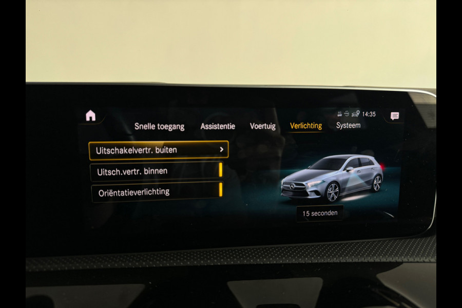 Mercedes-Benz A-Klasse 200 AMG Camera|CarPlay|Stoelverwarming
