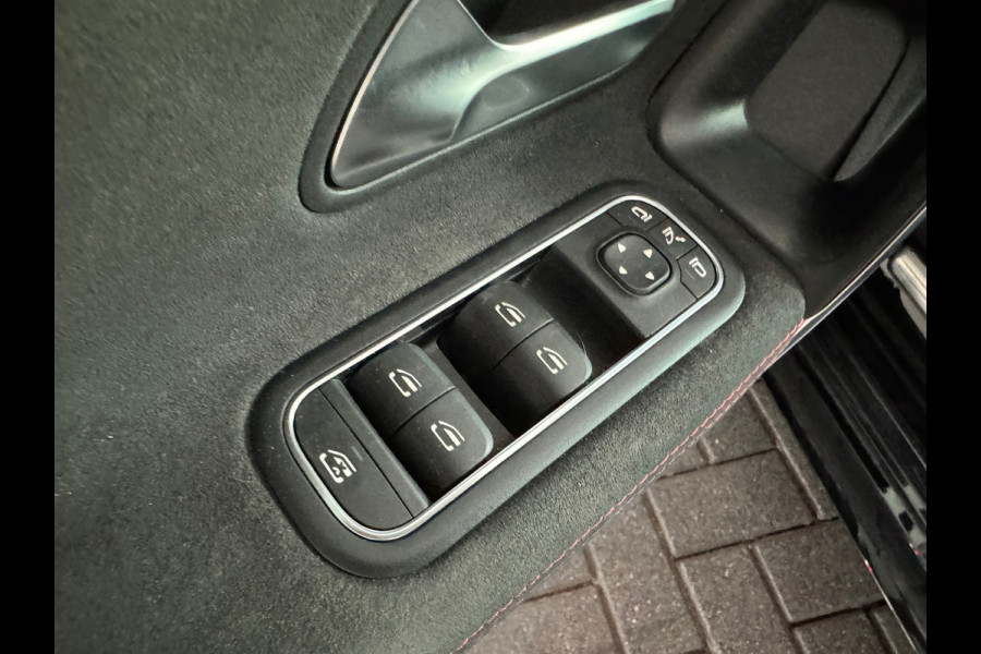 Mercedes-Benz A-Klasse 200 AMG Camera|CarPlay|Stoelverwarming