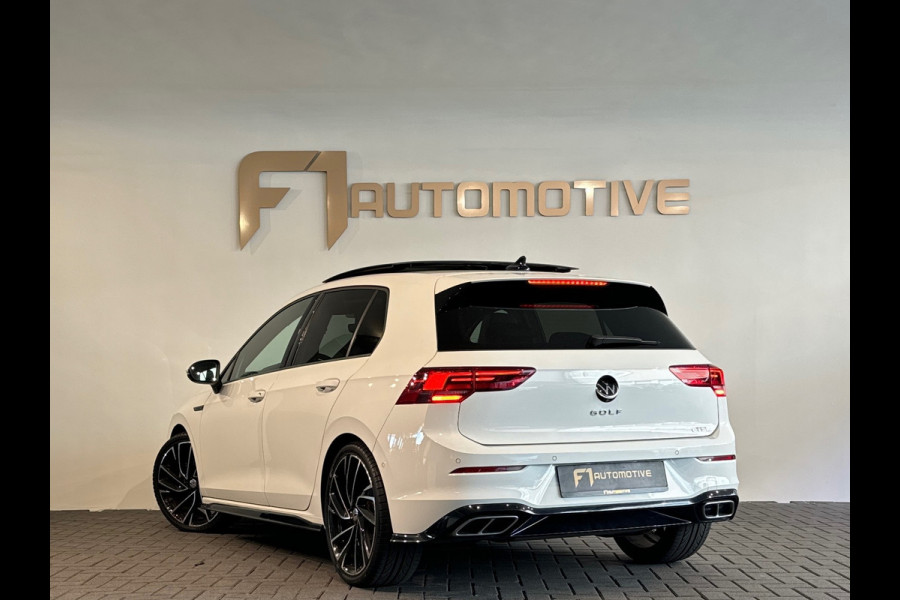 Volkswagen Golf 1.5 eTSI R Line Pano|Sfeer|Dodehoek|Camera
