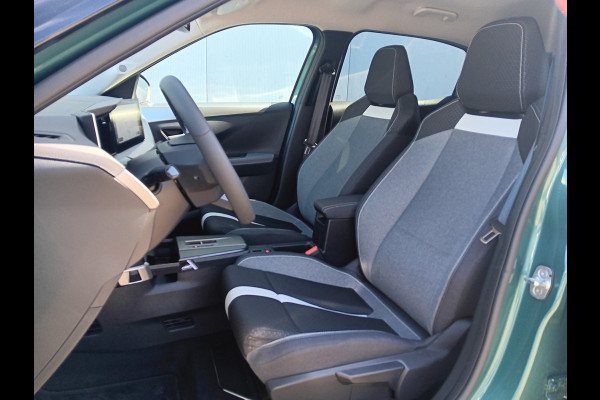 Opel Frontera 1.2 Turbo GS Hybrid 110 PK Automaat incl. afn. trekhaak en fabrieksgarantie!