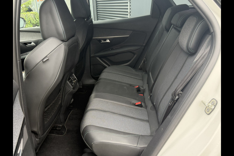 Peugeot 3008 BWJ 2021 | 1.2T 131PK Allure | CLIMA | NAVI | CARPLAY | CAMERA A | 18'' LMV | PRIVACY GLASS |