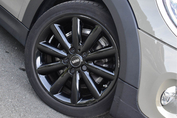 MINI 3-deurs 1.5 Cooper Chili | Xenon | Carplay | Navi | Sportstoelen