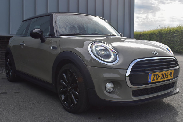 MINI 3-deurs 1.5 Cooper Chili | Xenon | Carplay | Navi | Sportstoelen