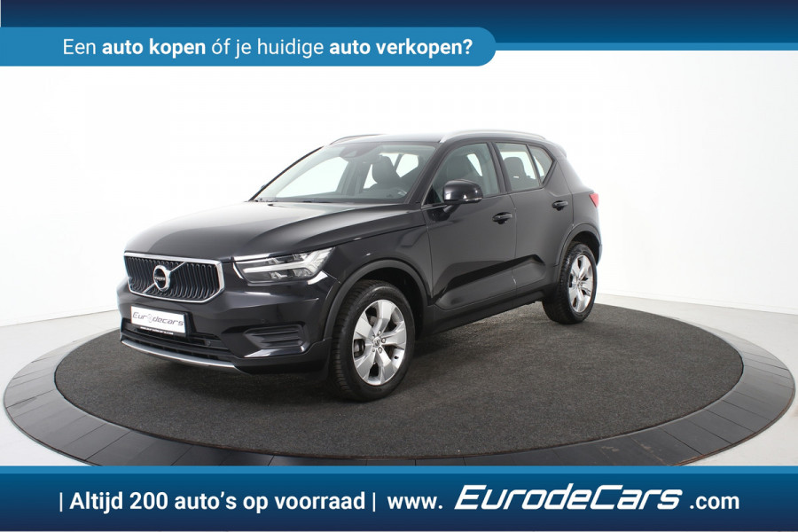 Volvo XC40 2.0 D3 Momentum *Navigatie*Trekhaak*Standkachel*
