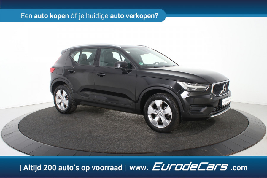 Volvo XC40 2.0 D3 Momentum *Navigatie*Trekhaak*Standkachel*
