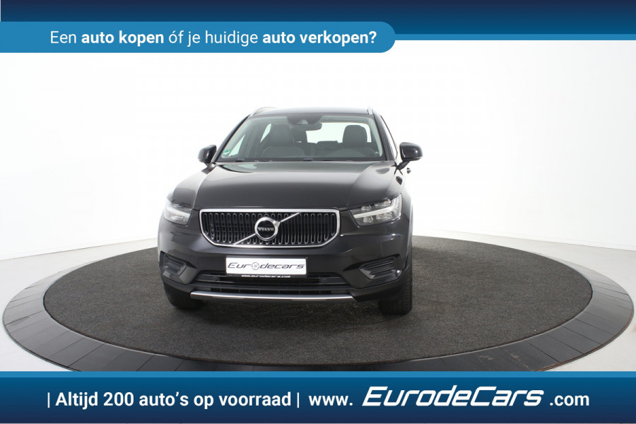 Volvo XC40 2.0 D3 Momentum *Navigatie*Trekhaak*Standkachel*