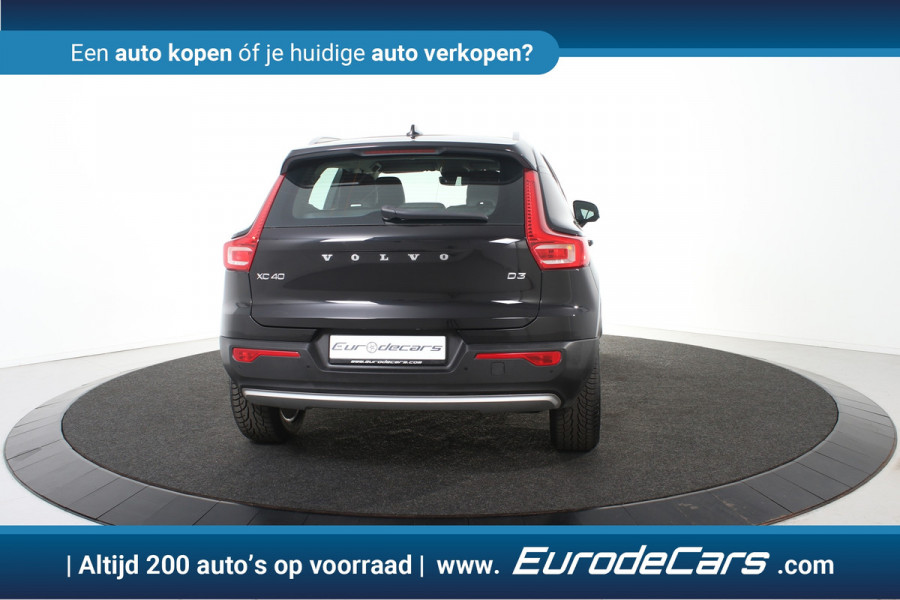 Volvo XC40 2.0 D3 Momentum *Navigatie*Trekhaak*Standkachel*