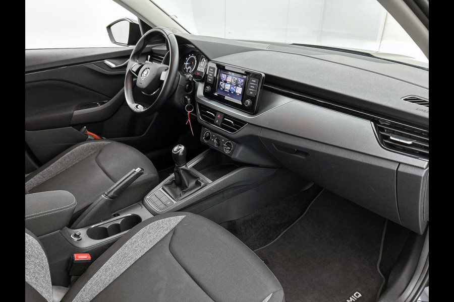 Škoda Kamiq 1.0 TSI 111PK Active / Hoge instap / 6Versn. / Pdc. / Airco / Radio multimedia  / Cruis controle / Apk 03-2027