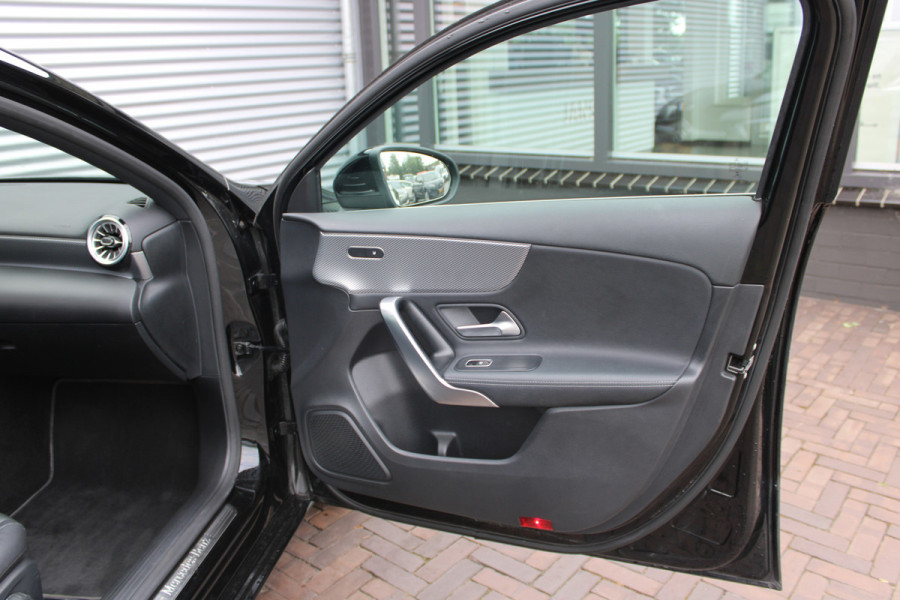 Mercedes-Benz A-Klasse 250 e Business Solution Luxury Limited panoramadak