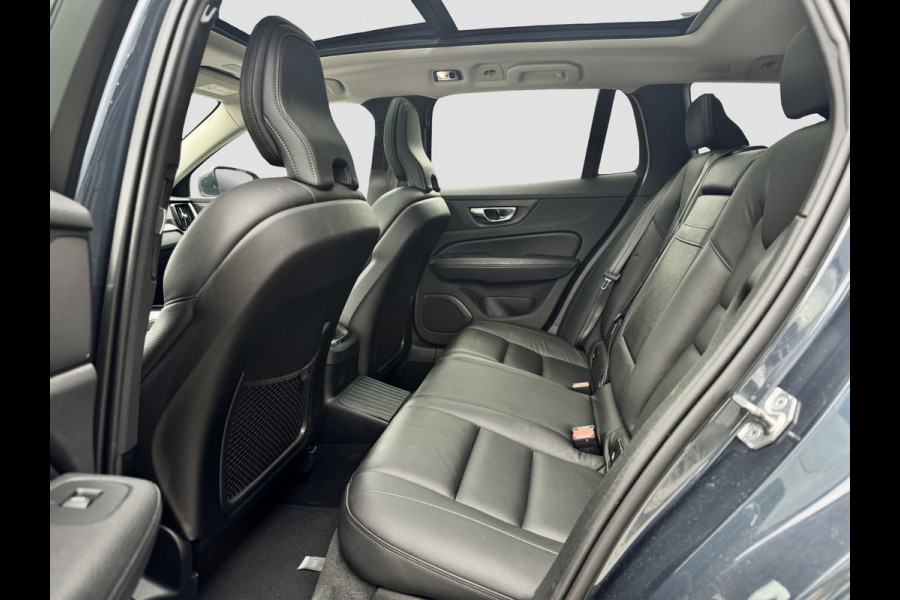 Volvo V60 2.0 T8 Recharge AWD Inscription | Pano | Trekhaak | Harman Kardon | Memory | Pilot Assist | Camera