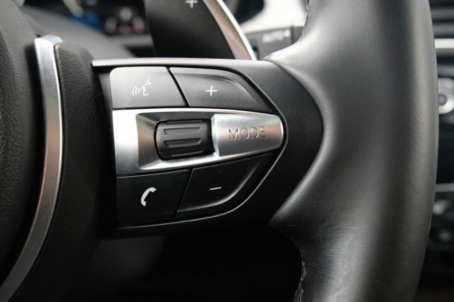 BMW X2 sDrive20i High Executive 190 PK | Panorama dak | Stoelverwarming | Vol lederen bekleding | CarPlay| Elektrische klep | LED verlichting | Lichtmetalen velgen | Achteruitrijcamera |