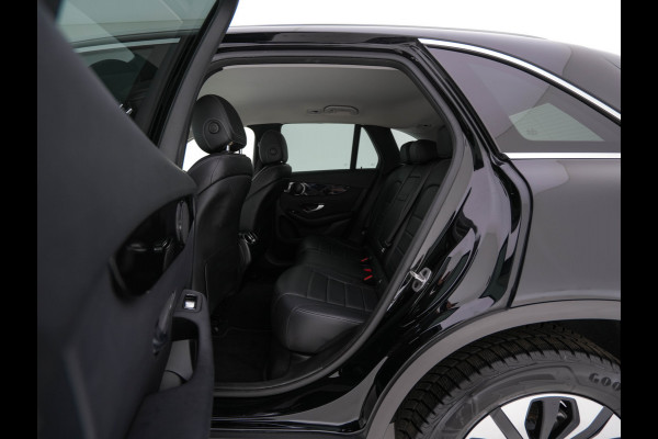 Mercedes-Benz GLC 300e 4MATIC Business Solution (Plug-In) {SoH-94%} (INCL-BTW) *LEATHER | FULL-LED | DIGI-COCKPIT | KEYLESS | DAB | HEATED-SPORTSEATS | CAMERA | PRIVACY-GLASS | NAVI-FULLMAP | ECC | PDC | CRUISE | 18''ALU*