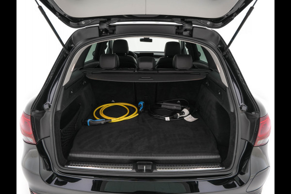 Mercedes-Benz GLC 300e 4MATIC Business Solution (Plug-In) {SoH-94%} (INCL-BTW) *LEATHER | FULL-LED | DIGI-COCKPIT | KEYLESS | DAB | HEATED-SPORTSEATS | CAMERA | PRIVACY-GLASS | NAVI-FULLMAP | ECC | PDC | CRUISE | 18''ALU*