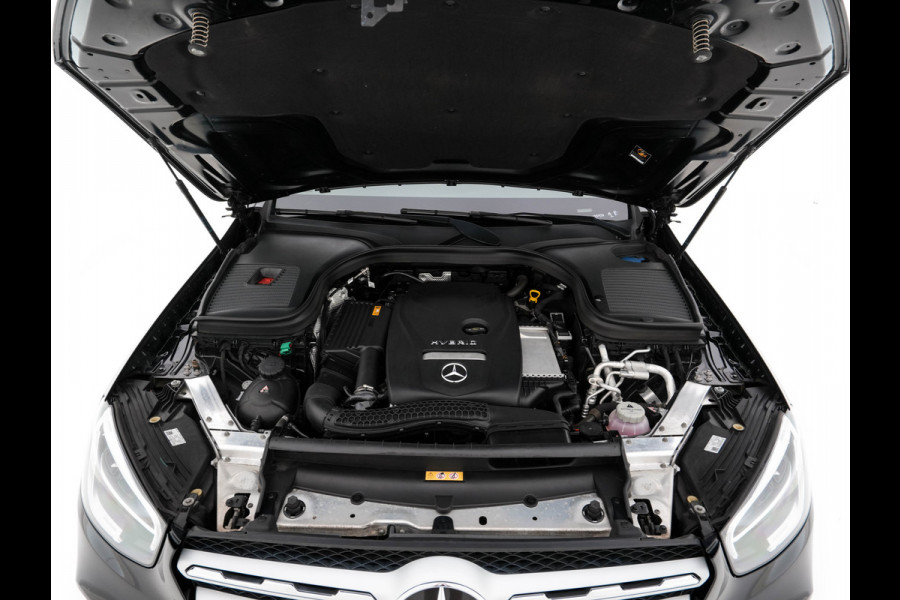 Mercedes-Benz GLC 300e 4MATIC Business Solution (Plug-In) {SoH-94%} (INCL-BTW) *LEATHER | FULL-LED | DIGI-COCKPIT | KEYLESS | DAB | HEATED-SPORTSEATS | CAMERA | PRIVACY-GLASS | NAVI-FULLMAP | ECC | PDC | CRUISE | 18''ALU*