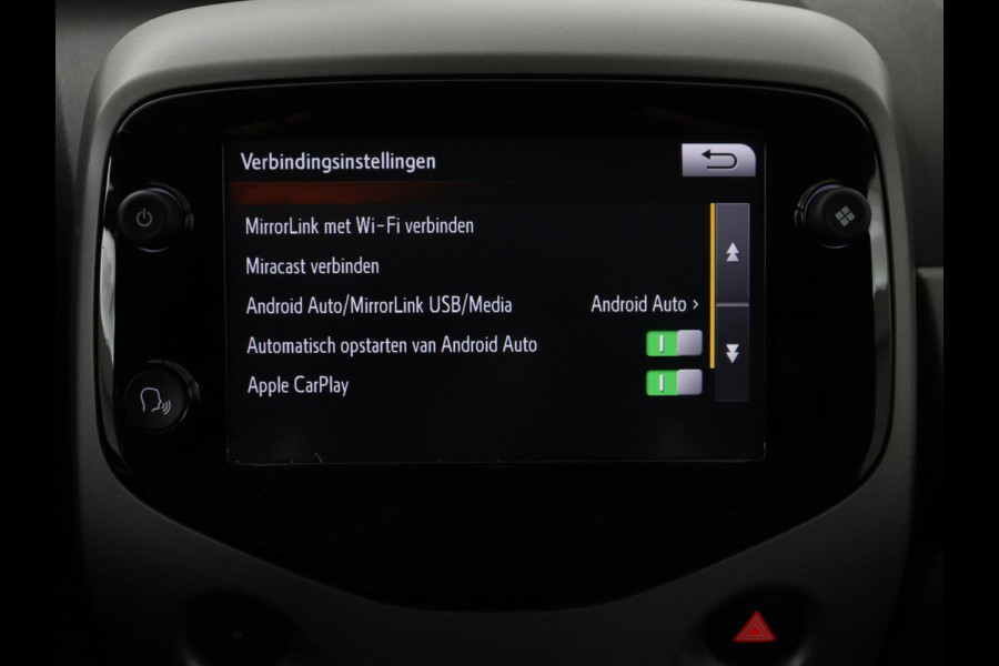 Toyota Aygo 1.0 VVT-i x-joy | Trekhaak | Carplay | DAB | Camera | Automaat | Climate control | Cruise control | LED
