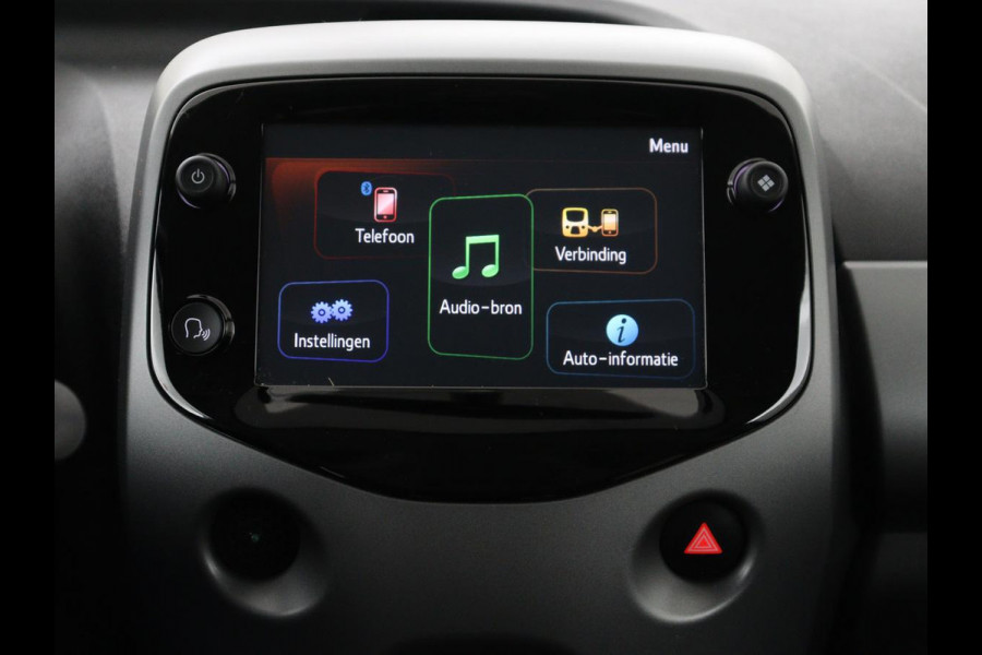 Toyota Aygo 1.0 VVT-i x-joy | Trekhaak | Carplay | DAB | Camera | Automaat | Climate control | Cruise control | LED