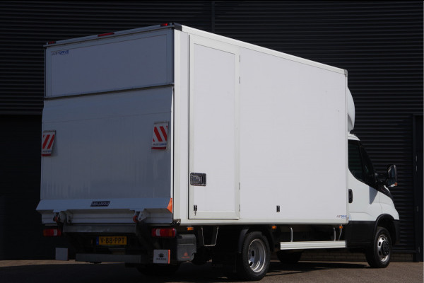 Iveco Daily 35C18 3.0 180PK AUT. N1! DUBBELLUCHT BAKWAGEN, LAADKLEP, ZIJDEUR, 3-ZITS, CLIMA, CRUISE, LED, NAVI, CARPLAY