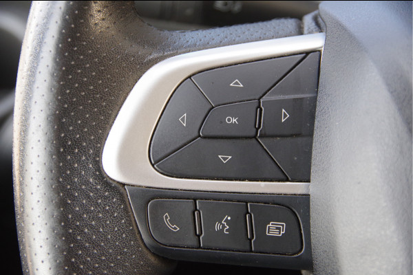 Iveco Daily 35C18 3.0 180PK AUT. N1! DUBBELLUCHT BAKWAGEN, LAADKLEP, ZIJDEUR, 3-ZITS, CLIMA, CRUISE, LED, NAVI, CARPLAY