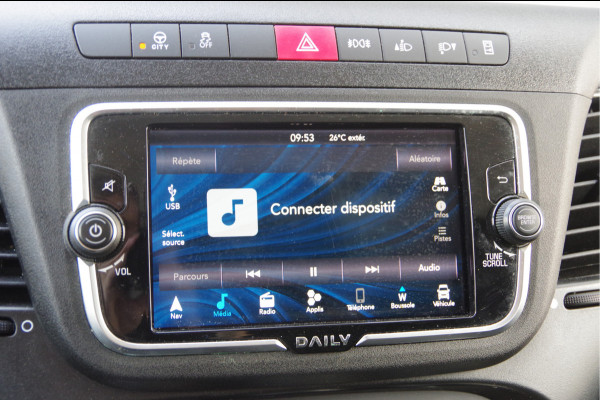 Iveco Daily 35C18 3.0 180PK AUT. N1! DUBBELLUCHT BAKWAGEN, LAADKLEP, ZIJDEUR, 3-ZITS, CLIMA, CRUISE, LED, NAVI, CARPLAY