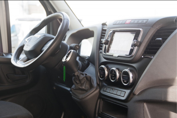 Iveco Daily 35C18 3.0 180PK AUT. N1! DUBBELLUCHT BAKWAGEN, LAADKLEP, ZIJDEUR, 3-ZITS, CLIMA, CRUISE, LED, NAVI, CARPLAY