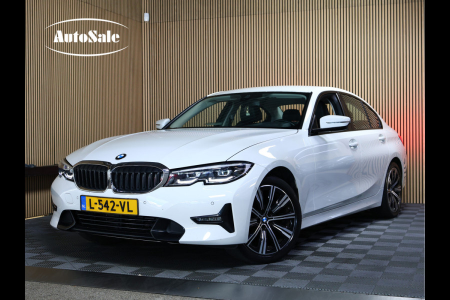 BMW 3 Serie 318i Business Edition AVM SPORTLEDER NAVI CARPLAY VIRTUAL '21