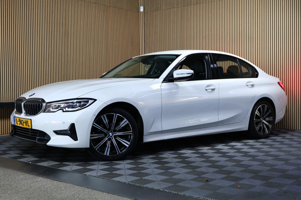 BMW 3 Serie 318i Business Edition AVM SPORTLEDER NAVI CARPLAY VIRTUAL '21
