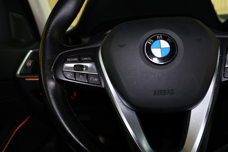 BMW 3 Serie 318i Business Edition AVM SPORTLEDER NAVI CARPLAY VIRTUAL '21