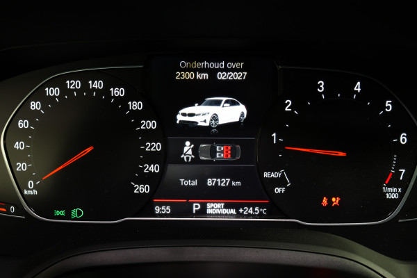 BMW 3 Serie 318i Business Edition AVM SPORTLEDER NAVI CARPLAY VIRTUAL '21