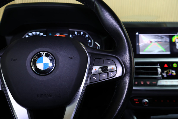 BMW 3 Serie 318i Business Edition AVM SPORTLEDER NAVI CARPLAY VIRTUAL '21