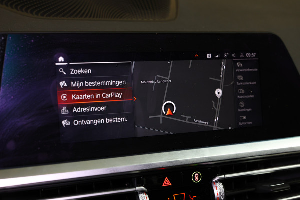 BMW 3 Serie 318i Business Edition AVM SPORTLEDER NAVI CARPLAY VIRTUAL '21
