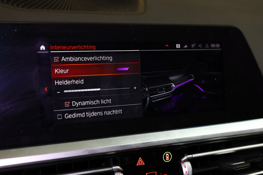 BMW 3 Serie 318i Business Edition AVM SPORTLEDER NAVI CARPLAY VIRTUAL '21