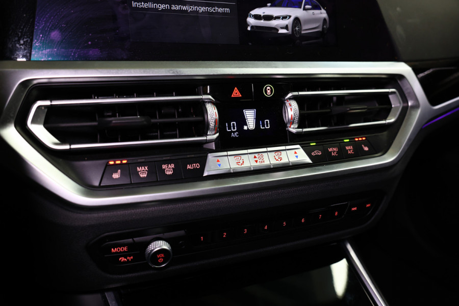 BMW 3 Serie 318i Business Edition AVM SPORTLEDER NAVI CARPLAY VIRTUAL '21