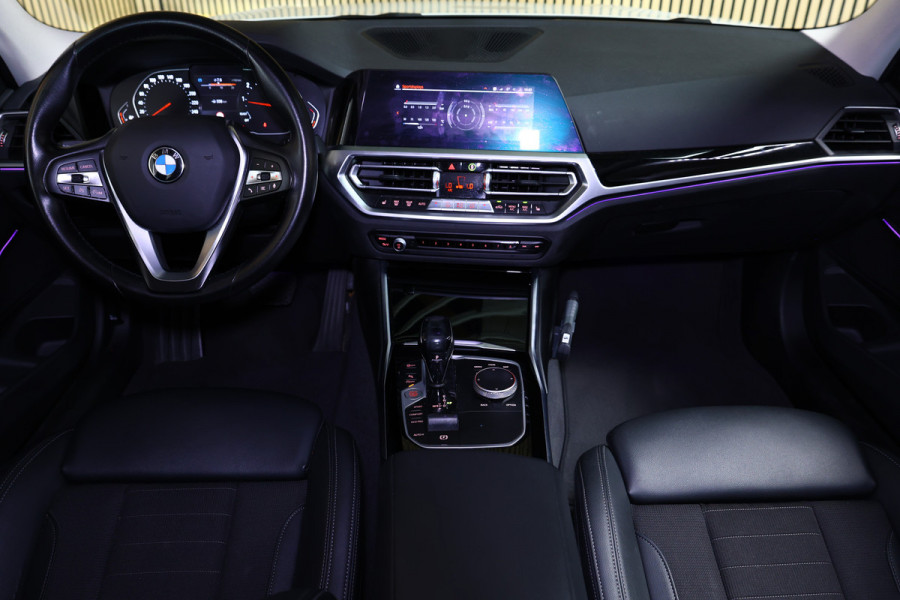 BMW 3 Serie 318i Business Edition AVM SPORTLEDER NAVI CARPLAY VIRTUAL '21